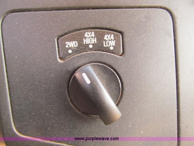 image for item F3143 2008 Ford F250 XLT Super Duty SuperCab pickup truck