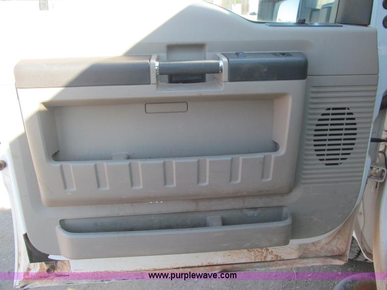 image for item F3143 2008 Ford F250 XLT Super Duty SuperCab pickup truck