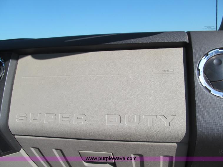 image for item F3143 2008 Ford F250 XLT Super Duty SuperCab pickup truck