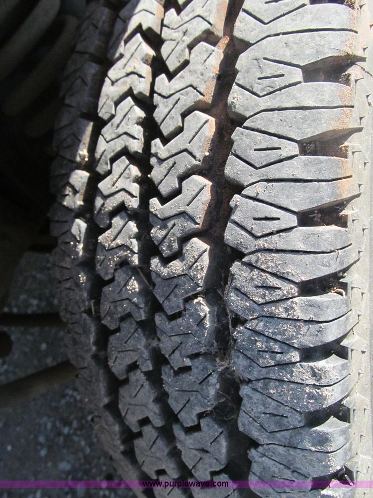 image for item F3144 2007 Ford F350 XL Super Duty pickup truck