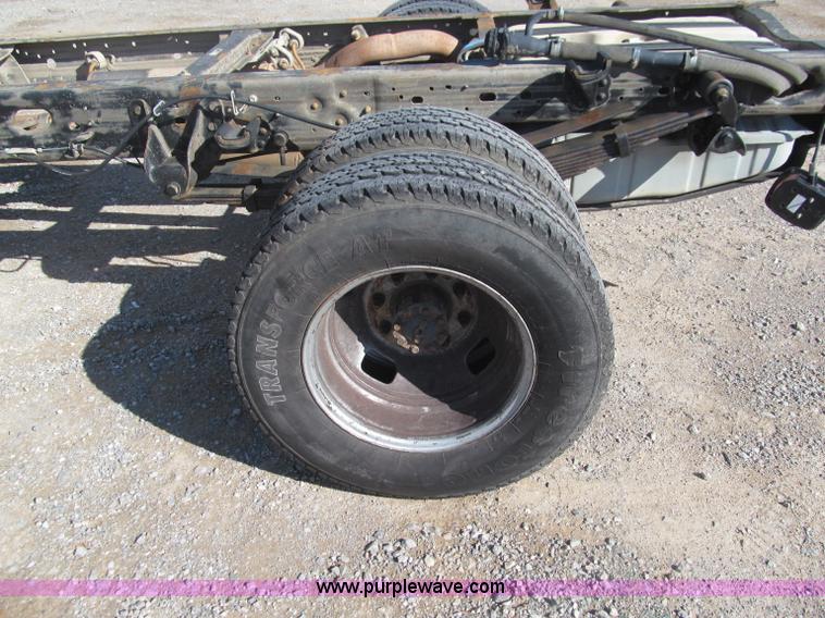 image for item F3144 2007 Ford F350 XL Super Duty pickup truck