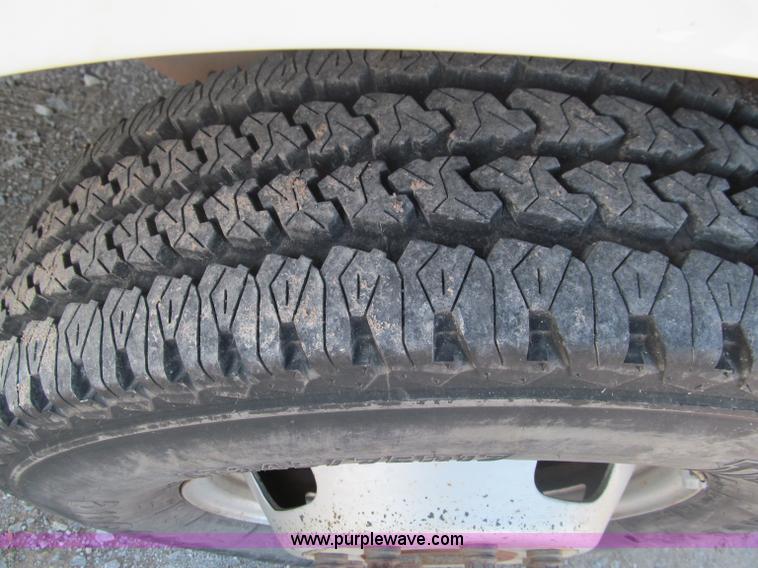 image for item F3144 2007 Ford F350 XL Super Duty pickup truck