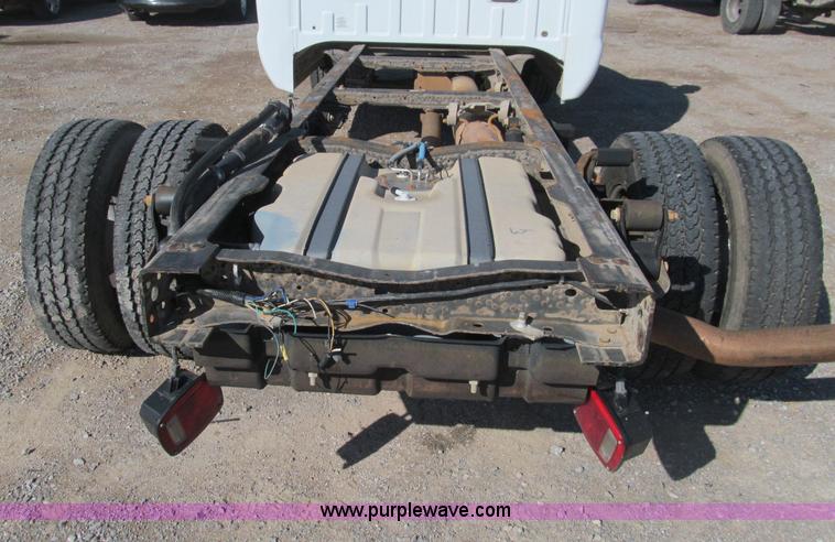 image for item F3144 2007 Ford F350 XL Super Duty pickup truck
