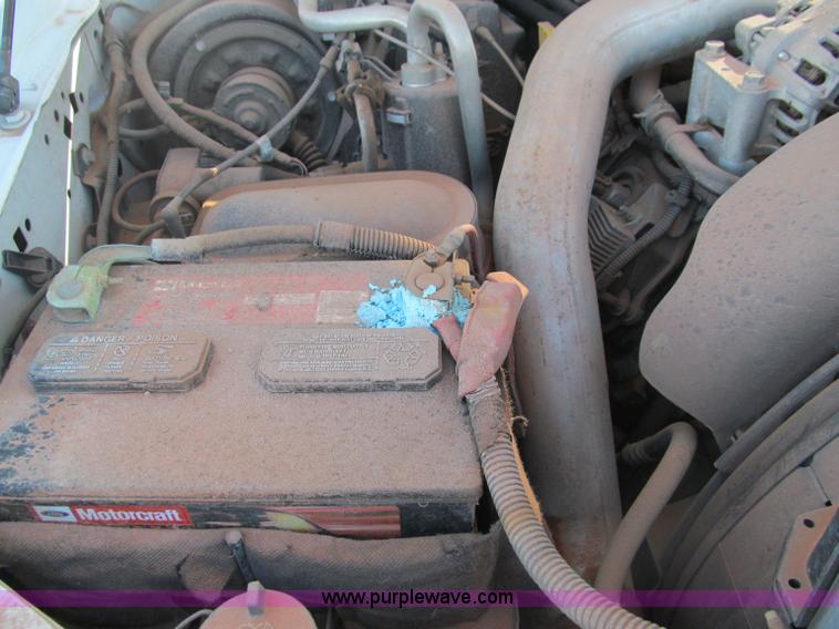 image for item F3144 2007 Ford F350 XL Super Duty pickup truck