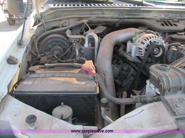 image for item F3145 2004 Ford F350 XL Super Duty SuperCab pickup truck