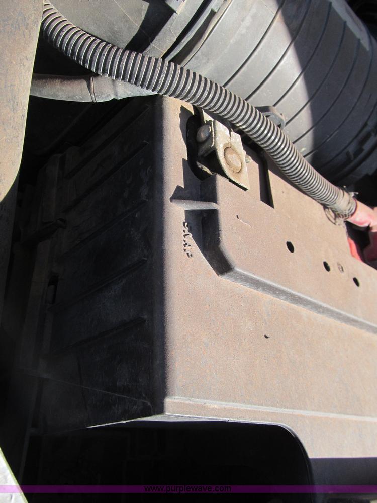 image for item F3145 2004 Ford F350 XL Super Duty SuperCab pickup truck