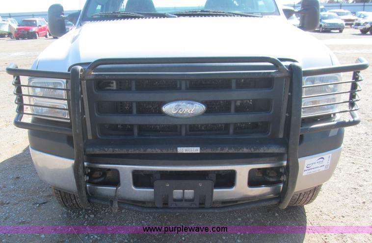 image for item F3146 2006 Ford F250 Super Duty XL SuperCab pickup truck
