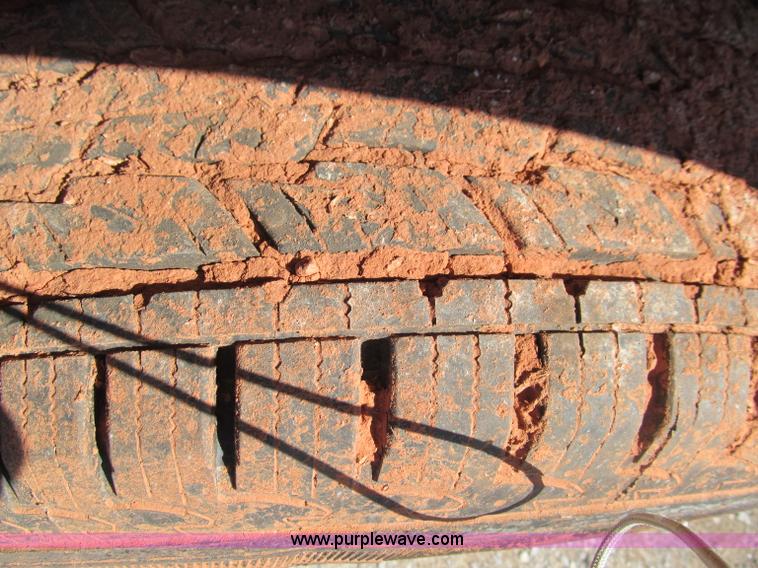 image for item F3146 2006 Ford F250 Super Duty XL SuperCab pickup truck