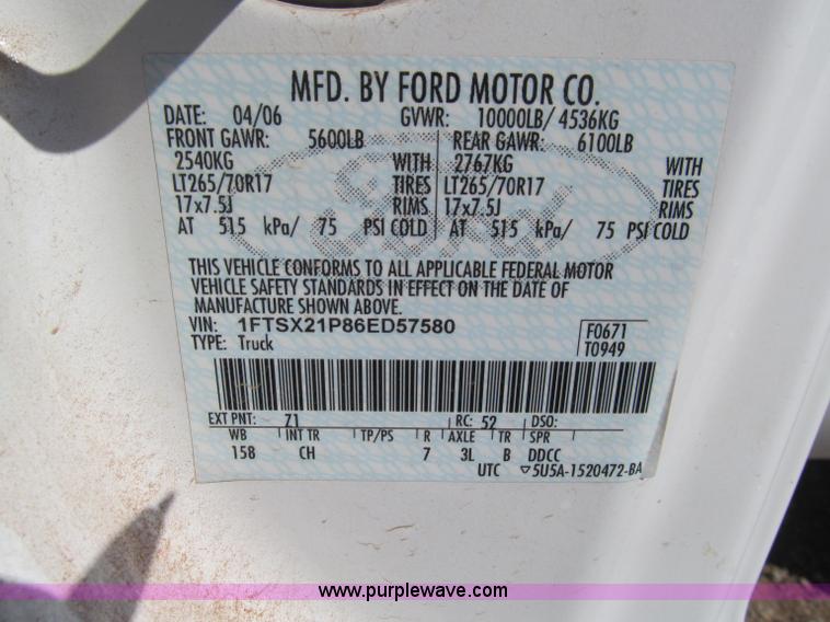 image for item F3146 2006 Ford F250 Super Duty XL SuperCab pickup truck