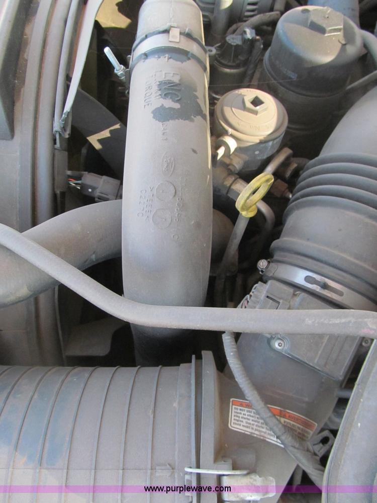 image for item F3146 2006 Ford F250 Super Duty XL SuperCab pickup truck