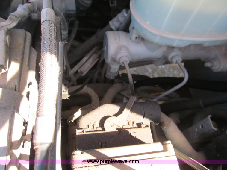 image for item F3146 2006 Ford F250 Super Duty XL SuperCab pickup truck