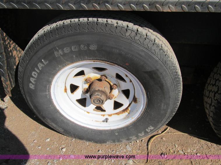 image for item F3147 1998 Pequea 106sst 18' skid steer black trailer