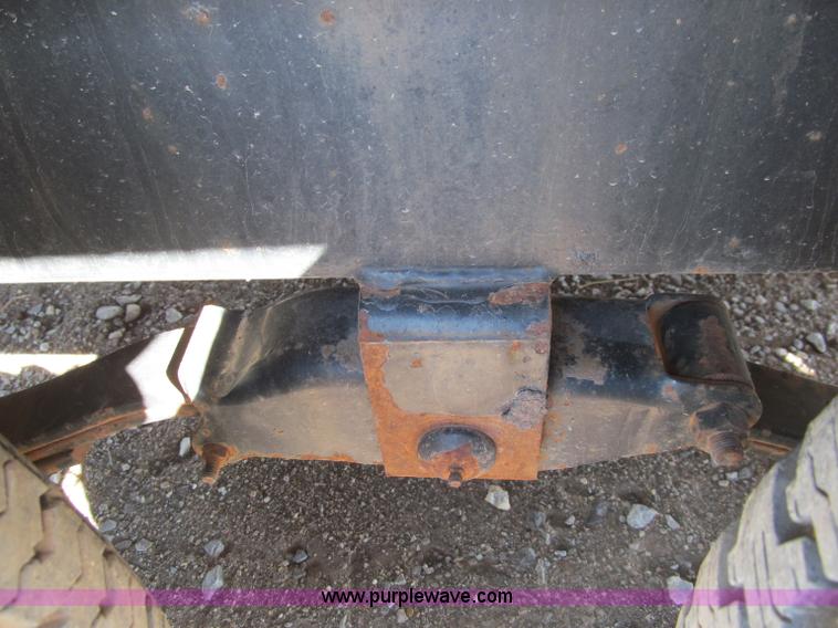image for item F3147 1998 Pequea 106sst 18' skid steer black trailer