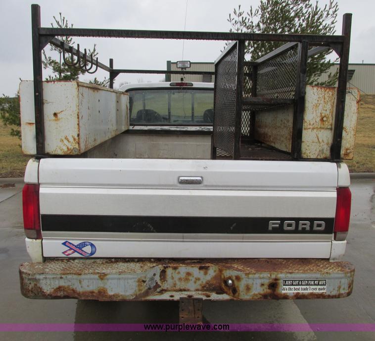 image for item F4397 1995 Ford F250 Super Duty XL SuperCab pickup truck