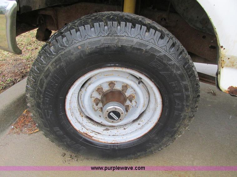 image for item F4397 1995 Ford F250 Super Duty XL SuperCab pickup truck