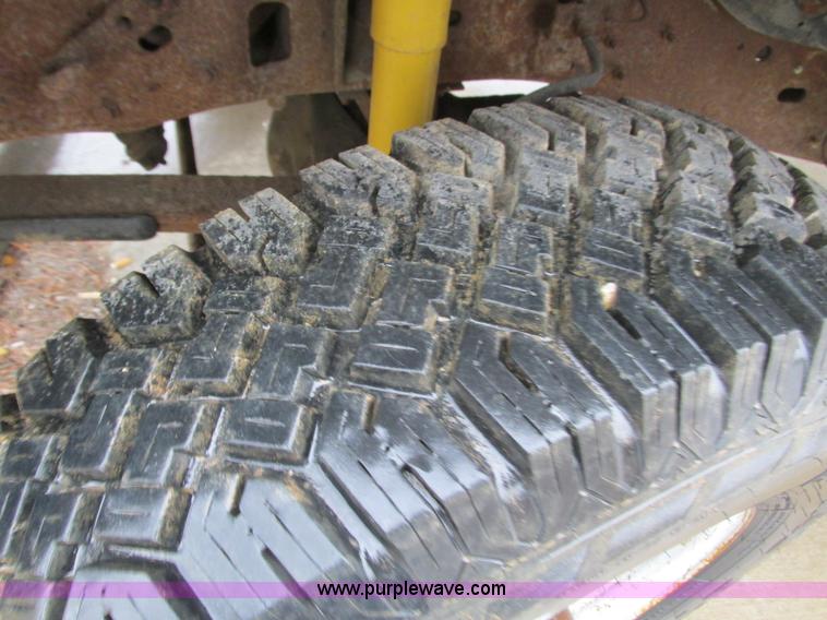 image for item F4397 1995 Ford F250 Super Duty XL SuperCab pickup truck