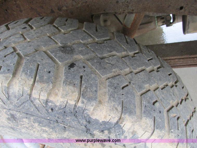 image for item F4397 1995 Ford F250 Super Duty XL SuperCab pickup truck