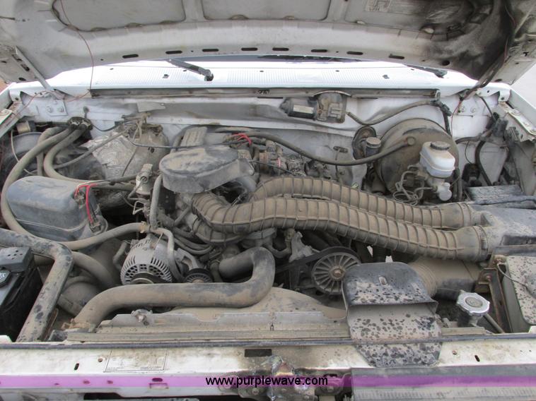 image for item F4397 1995 Ford F250 Super Duty XL SuperCab pickup truck