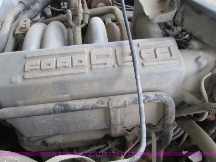 image for item F4397 1995 Ford F250 Super Duty XL SuperCab pickup truck