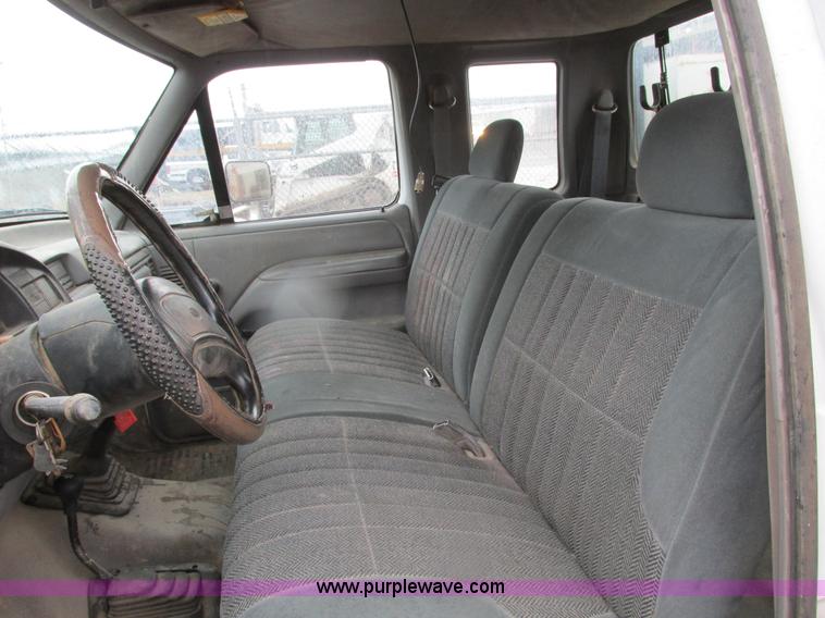 image for item F4397 1995 Ford F250 Super Duty XL SuperCab pickup truck