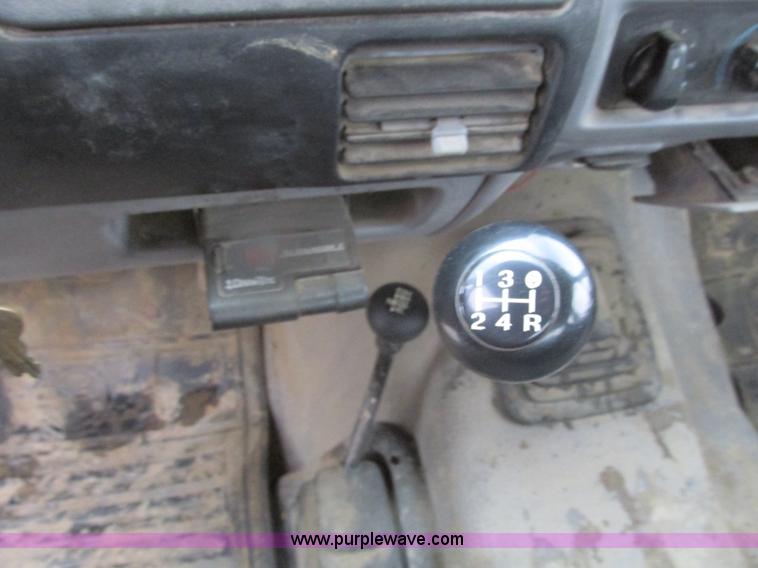 image for item F4397 1995 Ford F250 Super Duty XL SuperCab pickup truck