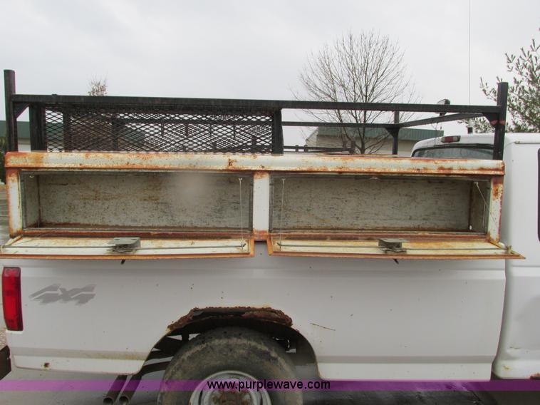 image for item F4397 1995 Ford F250 Super Duty XL SuperCab pickup truck