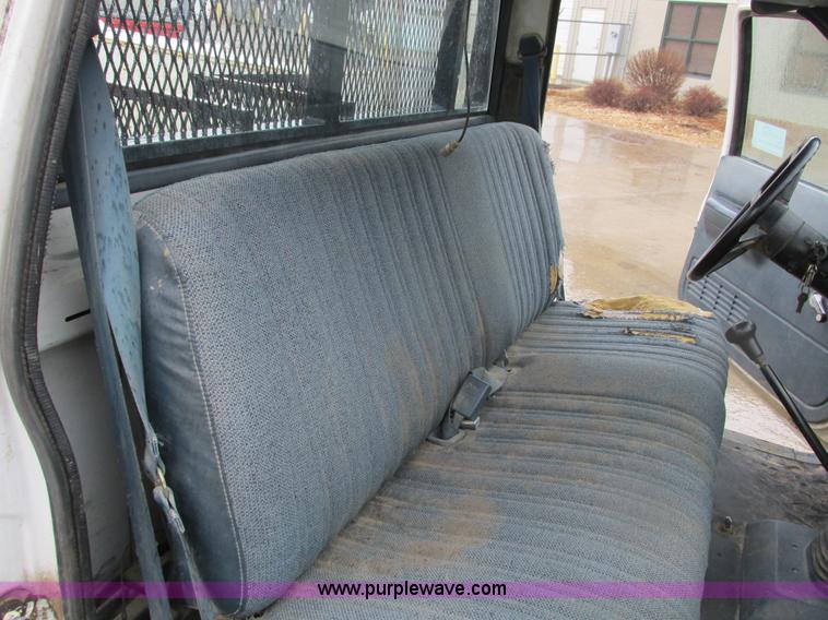 image for item F4399 1990 Chevrolet 3500 flatbed pickup truck