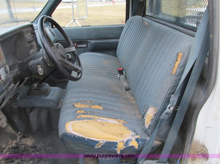 image for item F4399 1990 Chevrolet 3500 flatbed pickup truck