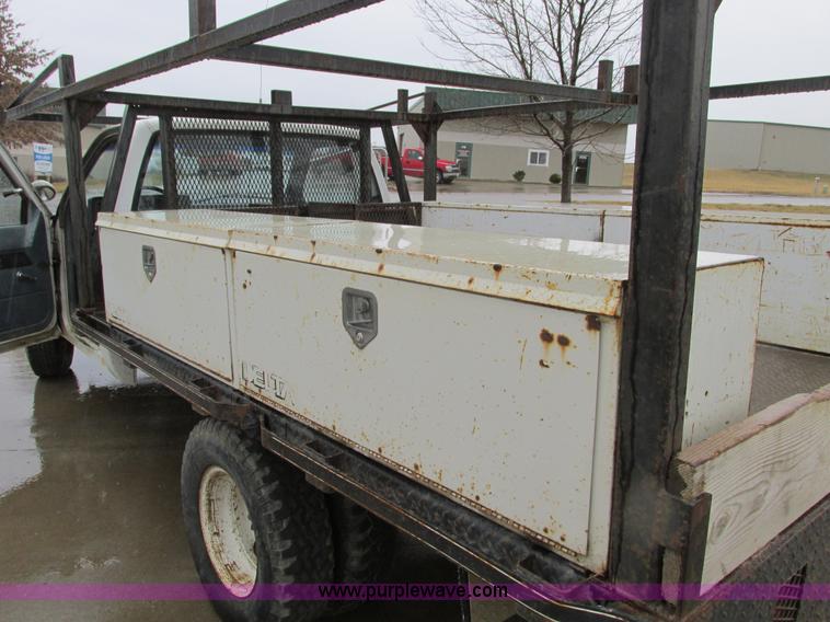 image for item F4399 1990 Chevrolet 3500 flatbed pickup truck