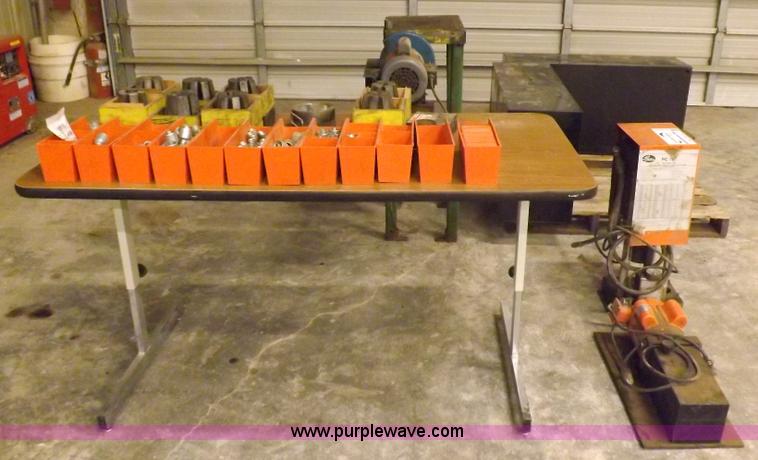 image for item F6433 Gates hydraulic hose crimp machine