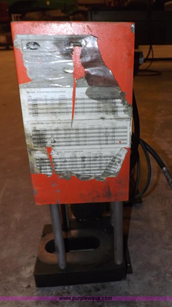 image for item F6433 Gates hydraulic hose crimp machine