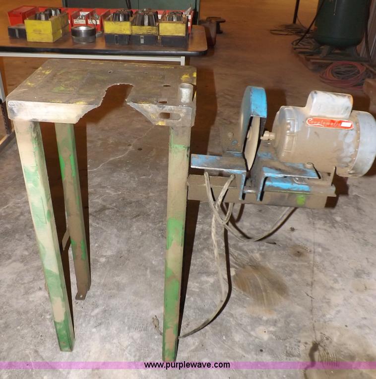 image for item F6433 Gates hydraulic hose crimp machine