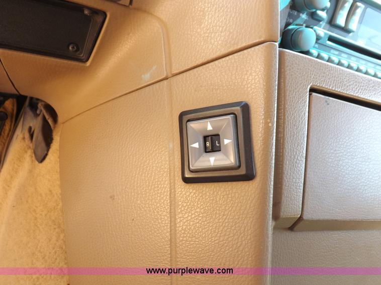 image for item F6440 1996 Chevrolet Sport Van G30 Extended van