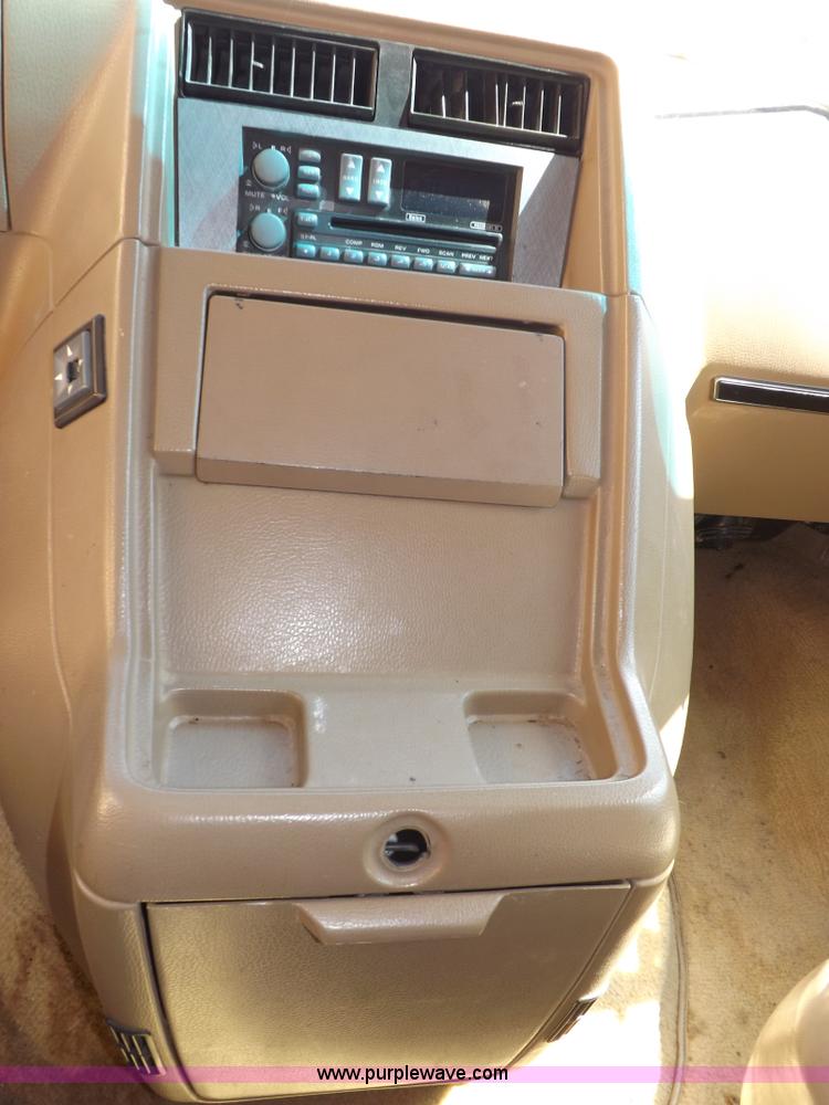 image for item F6440 1996 Chevrolet Sport Van G30 Extended van