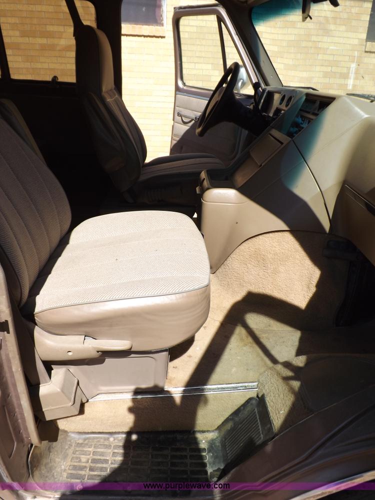image for item F6440 1996 Chevrolet Sport Van G30 Extended van