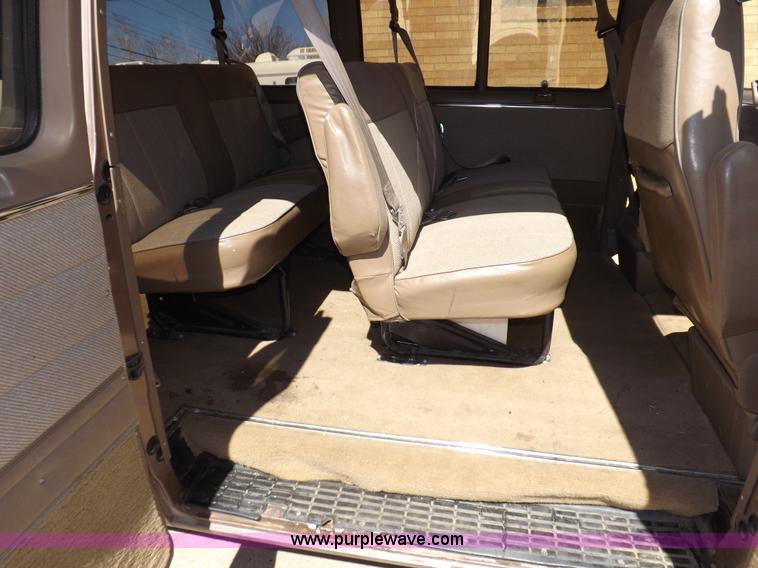 image for item F6440 1996 Chevrolet Sport Van G30 Extended van