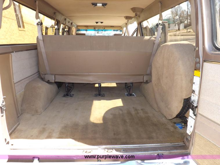 image for item F6440 1996 Chevrolet Sport Van G30 Extended van