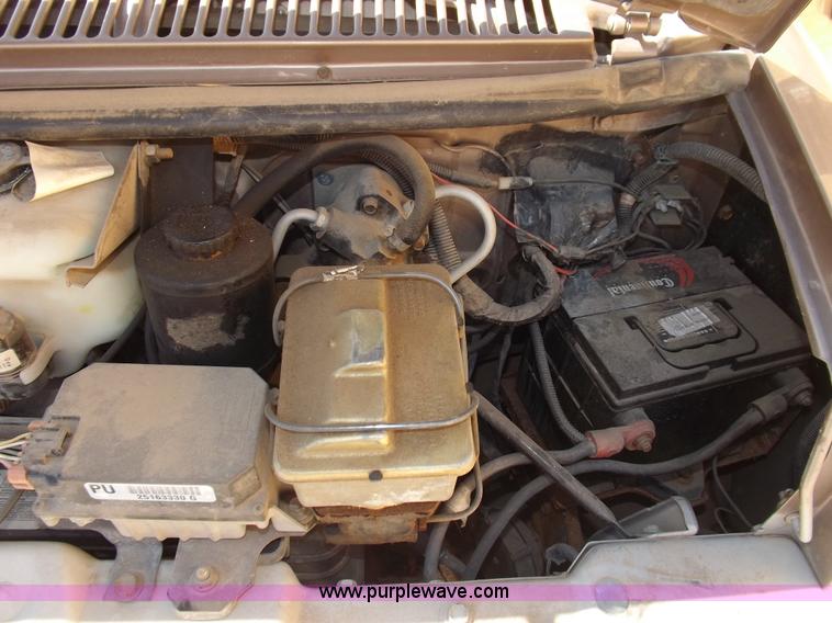 image for item F6440 1996 Chevrolet Sport Van G30 Extended van