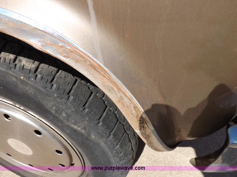 image for item F6440 1996 Chevrolet Sport Van G30 Extended van