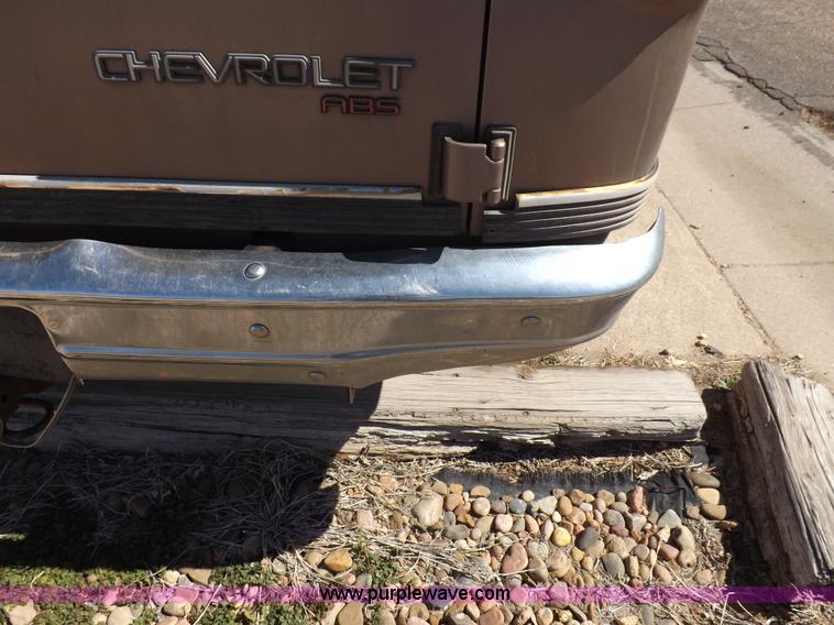 image for item F6440 1996 Chevrolet Sport Van G30 Extended van