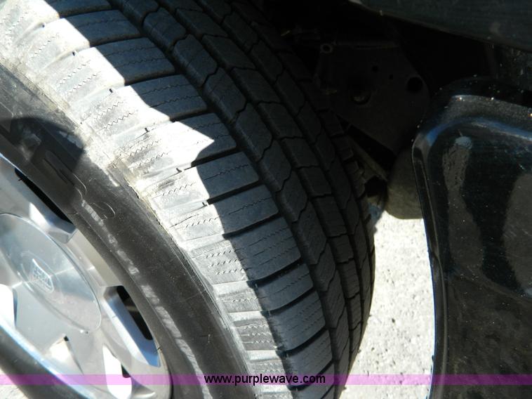 image for item G7538 2002 Cadillac Escalade