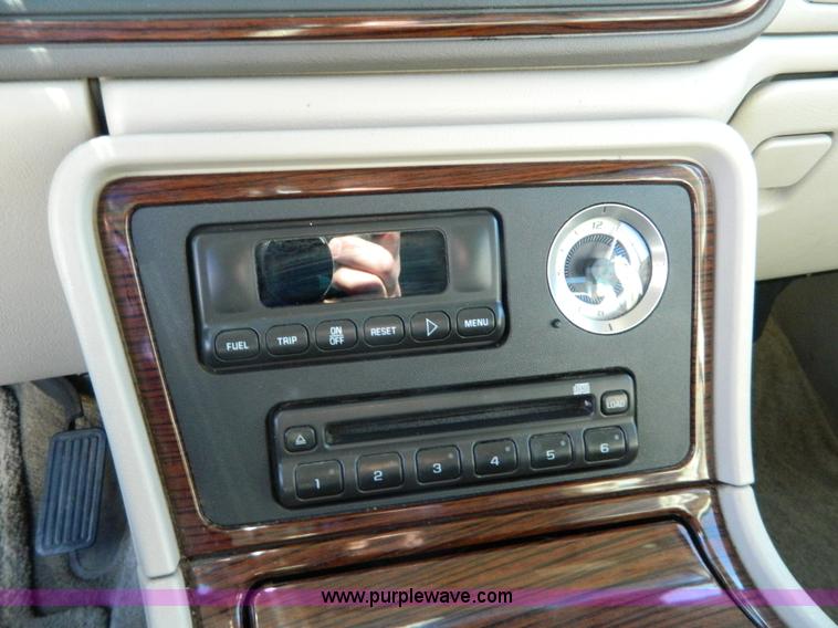 image for item G7538 2002 Cadillac Escalade