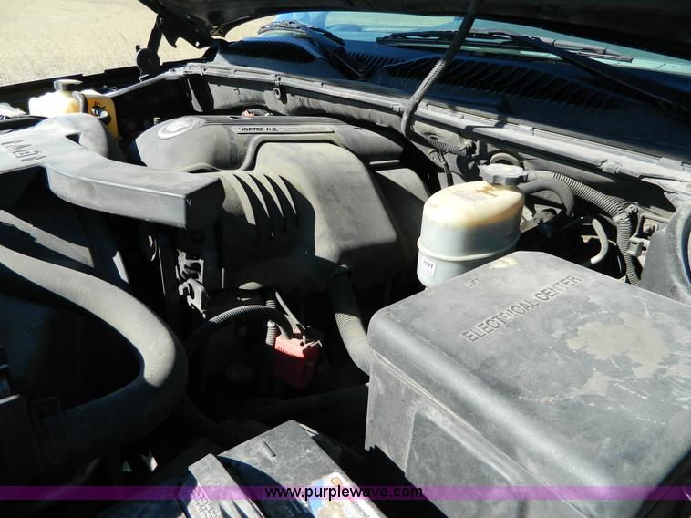 image for item G7538 2002 Cadillac Escalade