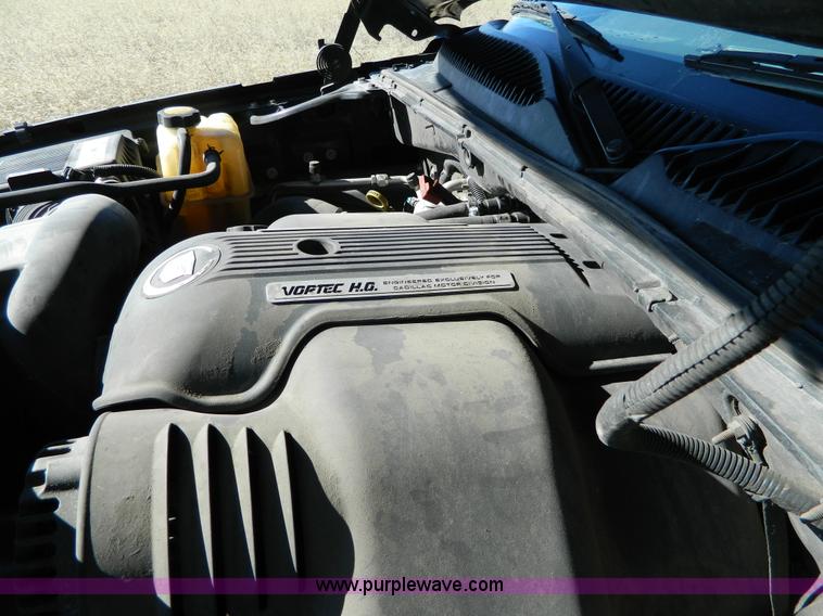 image for item G7538 2002 Cadillac Escalade