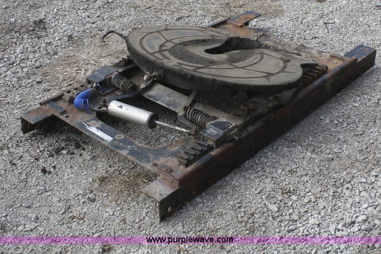 Fifth wheel plate with sliding mount in Seneca, KS Item P9939 sold