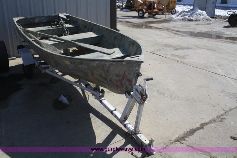image for item P9981 John boat