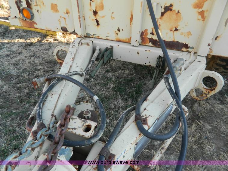 image for item S9247 U.S. military pintle hitch trailer