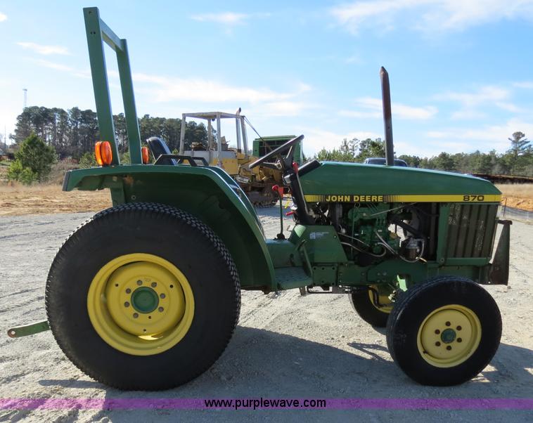 image for item S9532 1998 John Deere 870 tractor