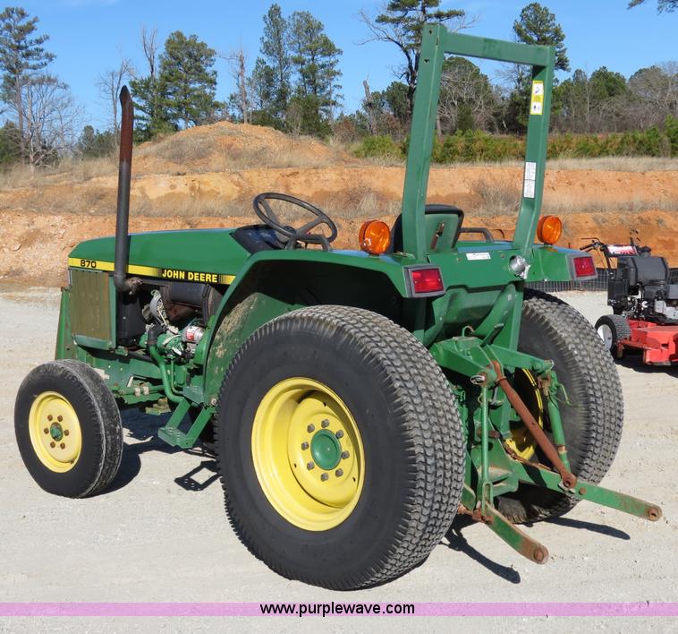 image for item S9532 1998 John Deere 870 tractor