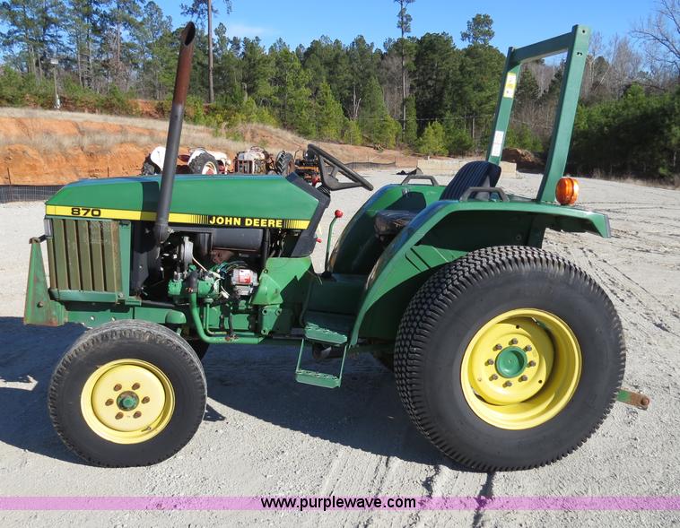 image for item S9532 1998 John Deere 870 tractor